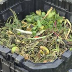 Alternative view of Compostor de Gradina 740 L